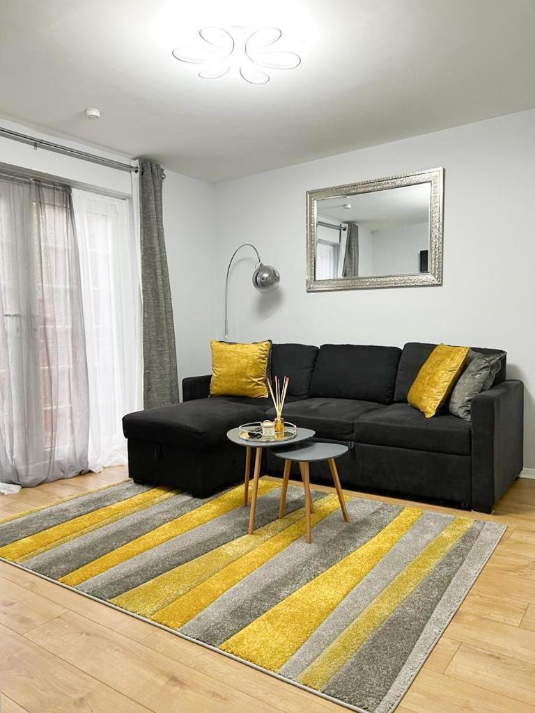 Beautiful Apartment In Beckton With Private Entrance And Garden Λονδίνο Εξωτερικό φωτογραφία