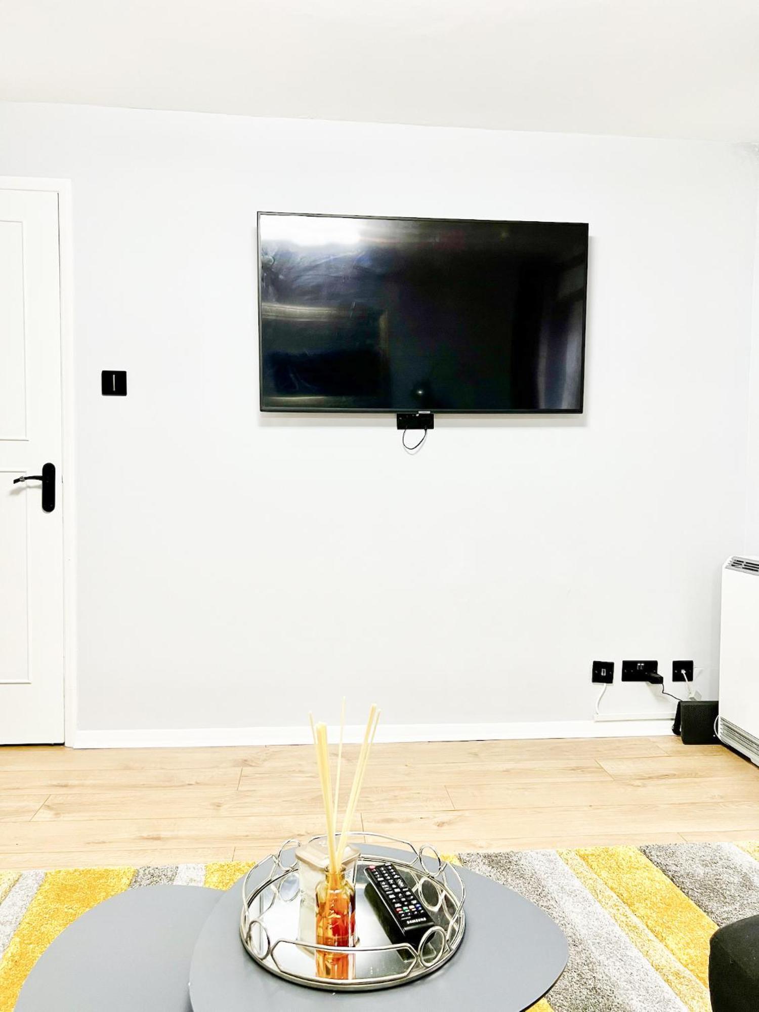 Beautiful Apartment In Beckton With Private Entrance And Garden Λονδίνο Εξωτερικό φωτογραφία