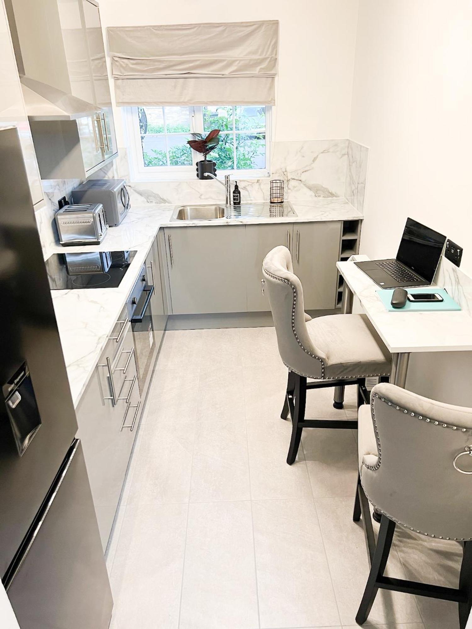 Beautiful Apartment In Beckton With Private Entrance And Garden Λονδίνο Εξωτερικό φωτογραφία