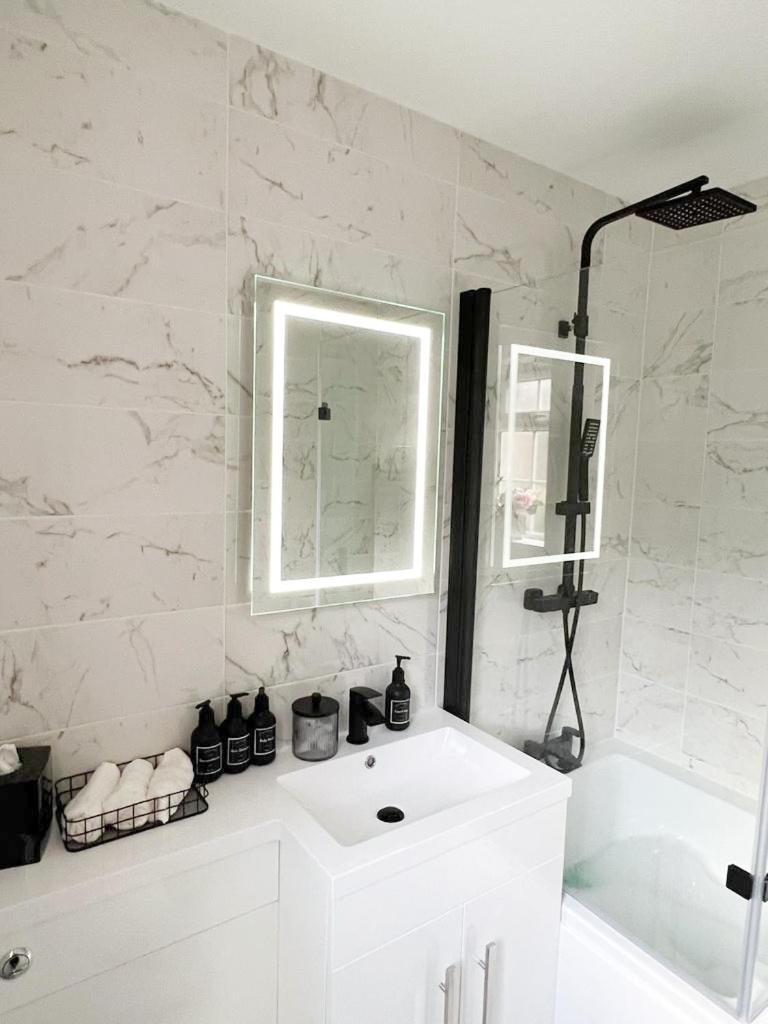 Beautiful Apartment In Beckton With Private Entrance And Garden Λονδίνο Εξωτερικό φωτογραφία